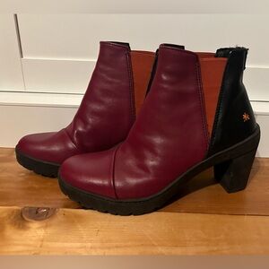 Art Company heeled red leather boots
